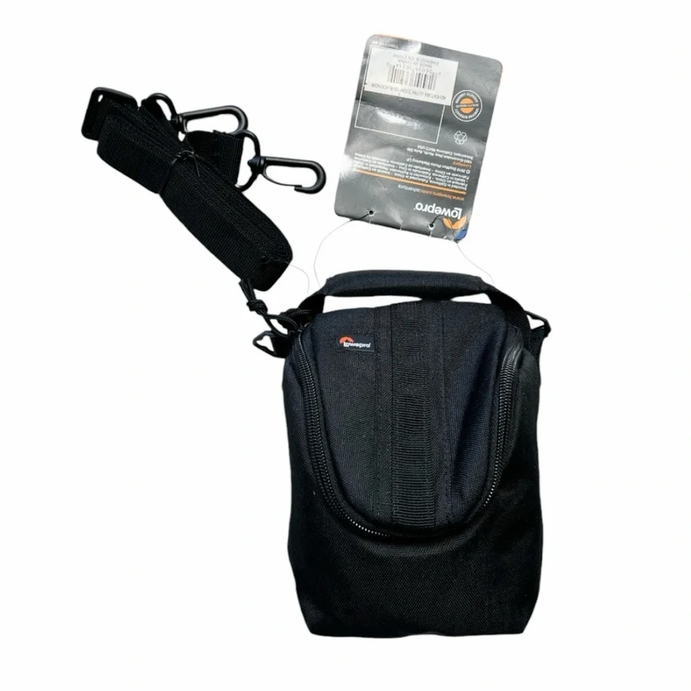 NWT Lowepro Adventura Ultra Zoom 100 Black Camera Bag